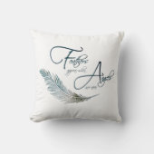 天使が近づくと羽が現れる クッション (正面)