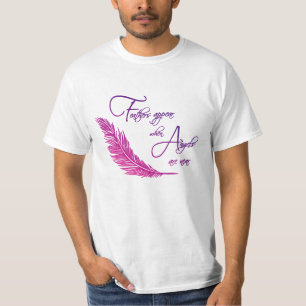 天使がTシャツに近づくと羽が現れる Tシャツ