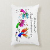 天使た飛んでいるちが幸せに「一日中」水彩画を描く アクセントクッション (正面(垂直))