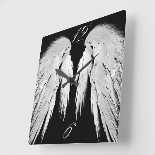 天使によっては灰色によって触れられる羽のカスタム数が飛びます スクエア壁時計 (傾斜)