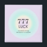 天使のナンバーズ777運 マグネット<br><div class="desc">のリラックススピリチュアルグラデーションデザインは、幸運と幸運を象徴する天使の数777を占めている。エンジェル番号7777意味と番号の説明を持つグラデーションカード。天使が贈り物に番号を付ける。</div>