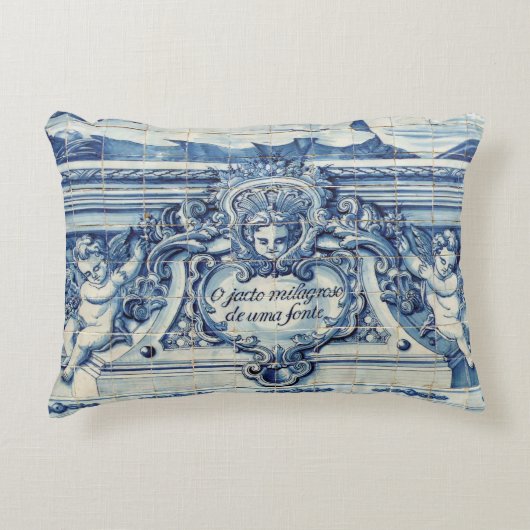 天使の付いたポルトガルの青と白の壁タイル アクセントクッション (正面)
