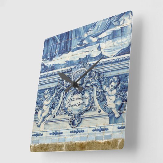 天使の付いたポルトガルの青と白の壁タイル スクエア壁時計 (傾斜)