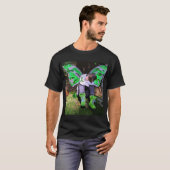 天使の羽を持つ疲れたライム病の戦士のセル Tシャツ (正面フル)