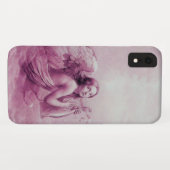 天使の遊ライラが雲の上でピンク Case-Mate iPhoneケース (裏面(横))