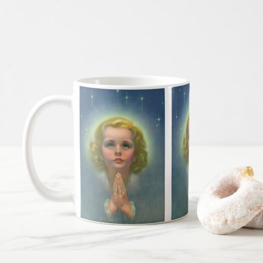 天使の金髪の少女が光輪と星を纏って祈る コーヒーマグカップ (ドーナツ)