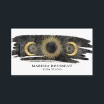 天太陽ムーンスターズ金ゴールド白黒ヨガ 名刺<br><div class="desc">白い背景に黒いインクの筆跡に金ゴールドと黒い太陽、月と星を重ね合わせた天のエーテルのヨガスタジオの名刺。</div>