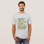 天文学宇宙ギーク感動的引用文 Tシャツ<br><div class="desc">そして感動的、星に関する美しい引用文は素晴らし、望遠鏡を通して星を見るのが大好きな宇宙ギークの科学おたくが、宇宙飛行士を目指す星座に魅了されるそれらの贈り物となる。天文学は魂を強いて上を向き、この世界から別の世界へと導く。</div>