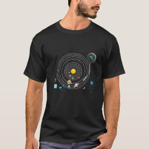 天文惑星ビニルターンテーブルDJ太陽のシステム Tシャツ