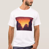 天気が良い Tシャツ (正面)
