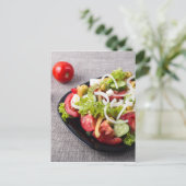 天然の野菜を使ったサラダの小さなボウル ポストカード (スタンド正面)