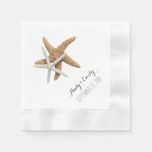 天然ヒトデのカップル白パーソナライズされた結婚の 縁ありカクテルナプキン (正面)