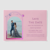 天空のピンク紫の写真結婚式の日付を保存 ベラム紙招待状 (正面)