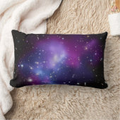 天空の黒と紫の銀河系 ランバークッション (ブランケット)