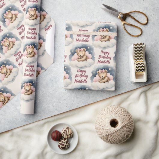 天空ベビーベアパーソナライズされたガールズ誕生日 ラッピングペーパー (クラフト)