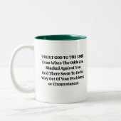 太った女性が神を信頼して歌うまで ツートーンマグカップ (左)