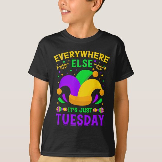 太った火曜日 – どこでも他の火曜日M Tシャツ (正面)