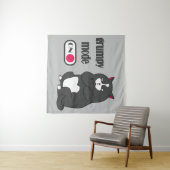 太った猫の不機嫌おもしろいモード タペストリー (インサイチュ(横))