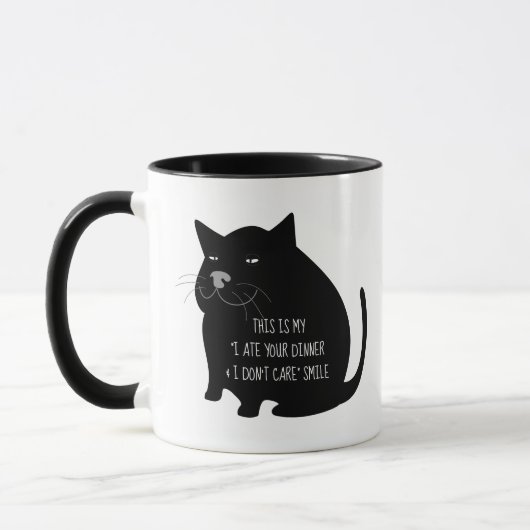 太った黒猫の自慢げな面白い引用 マグカップ (左)