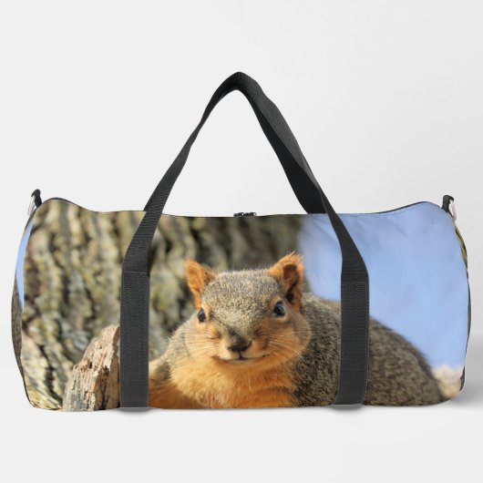 太ってない！冬の毛皮だ！ ダッフルバッグ (正面)