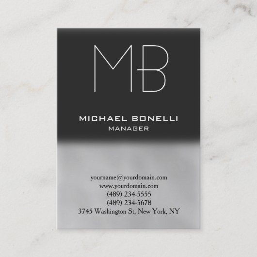 太っモダンぽいグレーのモノグラム名刺 名刺 (正面)