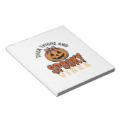 太ももとスプーキーな雰囲気のかぼちゃ ハロウィン デ ノートパッド (アングル)