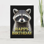 太字で映えるアライグマのクローズアップ 誕生日カード カード (正面)