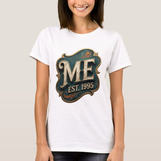 太字のゴールド ME EST 1995 3Dテキストアート Tシャツ (正面)