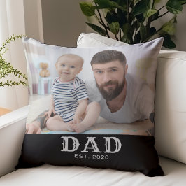 太字のタイポグラフィで「Dad Established」な写真 クッション