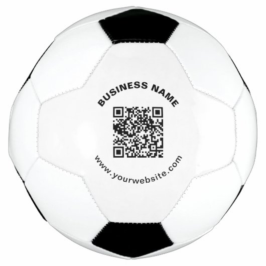 太字の円形テキストのビジネス名付きQRコード サッカーボール (正面)