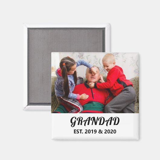 太字の黒いタイポグラフィで「Grandad Established Photo」 マグネット (正面/裏面)