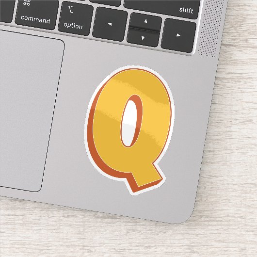 太字3Dタイプフォントのイニシャル「Q」モノグラム シール (詳細)