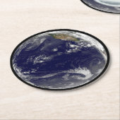 太平洋に3つの熱帯低気圧がある地球。 ラウンドペーパーコースター (アングル)