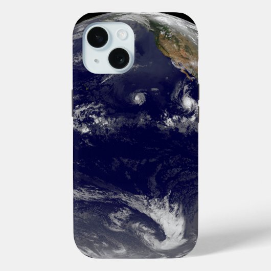 太平洋に3つの熱帯低気圧がある地球。 Case-Mate iPhoneケース (裏面)