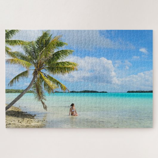 太平洋のヤシの木の下の女性 ジグソーパズル (横)