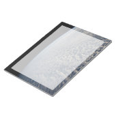 太平洋の上に層塔雲が立つ海。 ノートパッド (アングル)