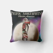 太平洋ノースウエストTotemポール旅行のポスターTシャツ クッション (裏面)