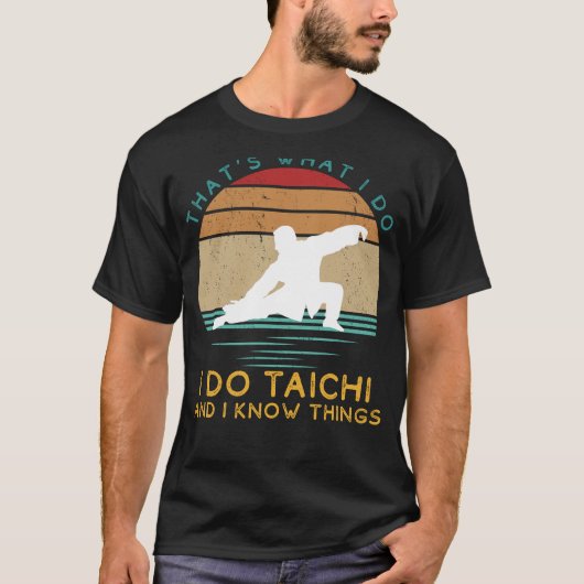 太極拳マエストロ：流れる動きと悟りを開いた私 Tシャツ (正面)