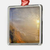 太陽がヘケタから太平洋海を乗り越える メタルオーナメント (左)