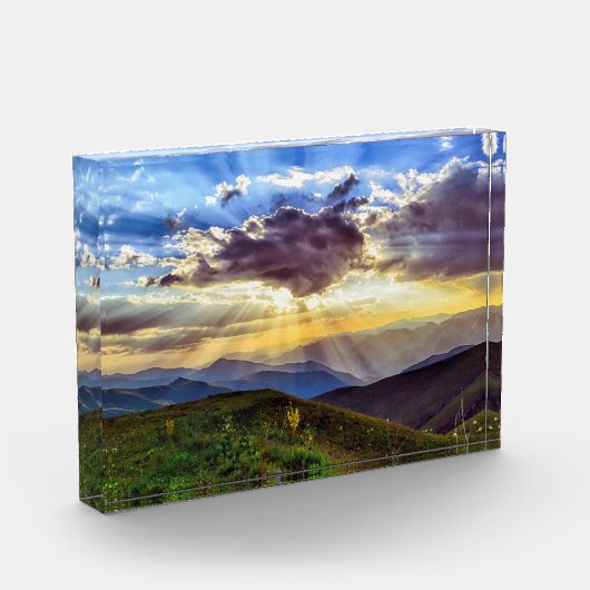 太陽が雲の山脈を通って フォトブロック (左)