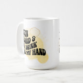 太陽と砂と飲み物を手に コーヒーマグカップ (正面左)