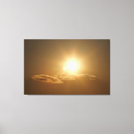 太陽と雲のあるオレンジ色の空 キャンバスプリント