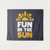 太陽におもしろいを示す標識 タペストリー (正面(横))