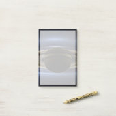 太陽によってバックライト付きの土星システムのモザイク。 ポストイット (デスク上)