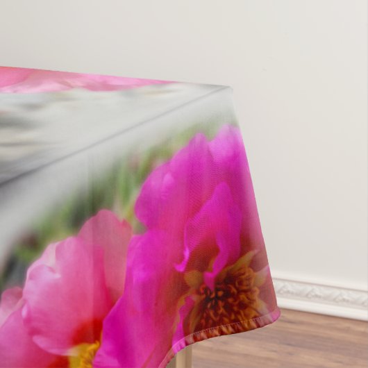 太陽にピンク色の花 テーブルクロス (インサイチュ)