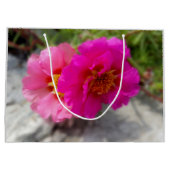 太陽にピンク色の花 ラージペーパーバッグ (裏面)
