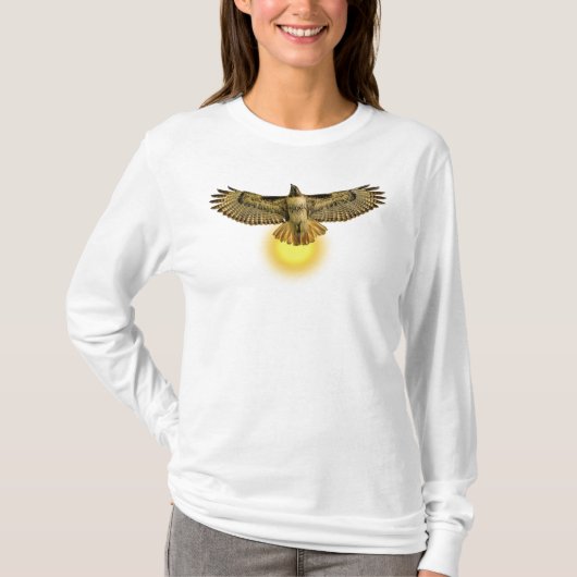 太陽に向かって飛ぶアカオノスリ Tシャツ (正面)