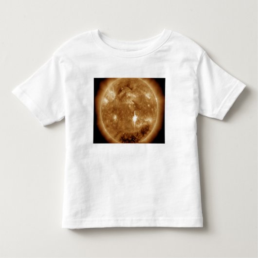 太陽に巨大なXクラス太陽ののフレアが噴出する トドラーTシャツ (正面)
