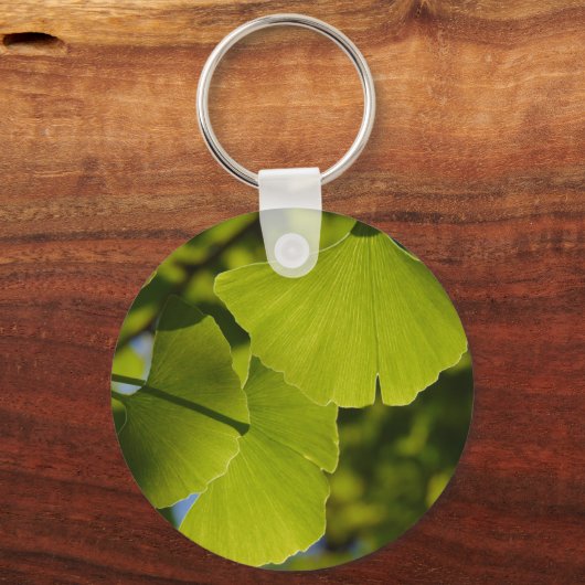 太陽に照らされた銀杏葉の キーホルダー (正面)