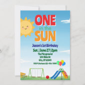 太陽のなかで、プレイグラウンドの1歳の誕生日 招待状 (正面)